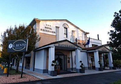 Hotel Brixellum-outside