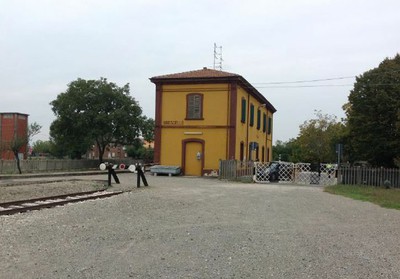 Brescello Railway station image