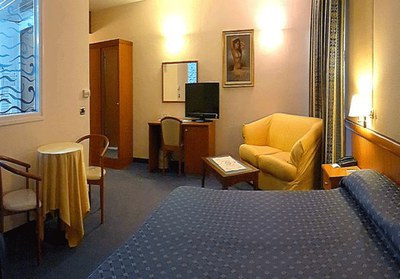 Valdenza Hotel, room