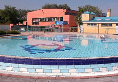 Santoni swimming pool image
