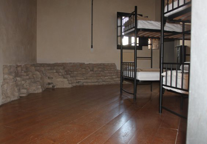 La Rocchetta Youth Hostel, room