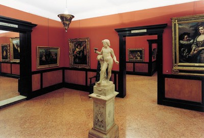 Galleria Parmeggiani 2