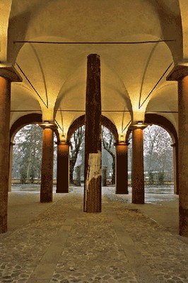 L'Araba Fenice by Luciano Fabro