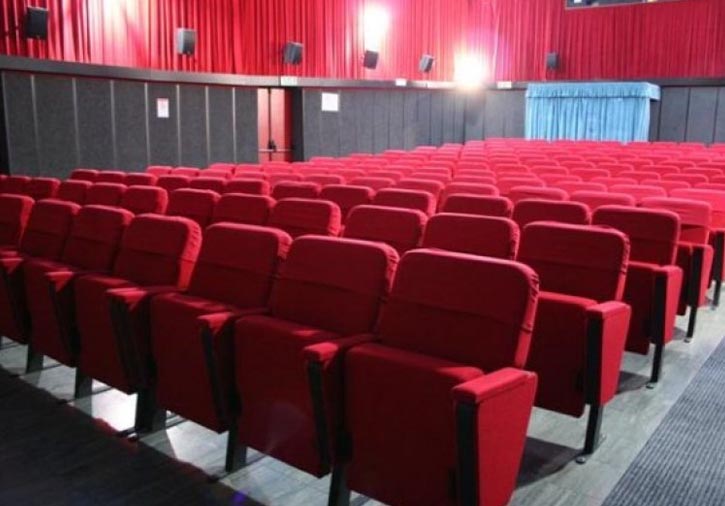 Jolly Cinema, inside
