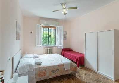 Room and breakfast Via Monte 14, bedroom