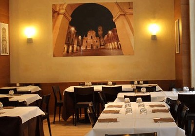 Ristorante Pizzeria Condor, tables set