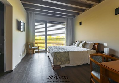 La Razza, bedroom