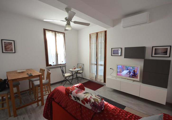 All'Angelo, living room