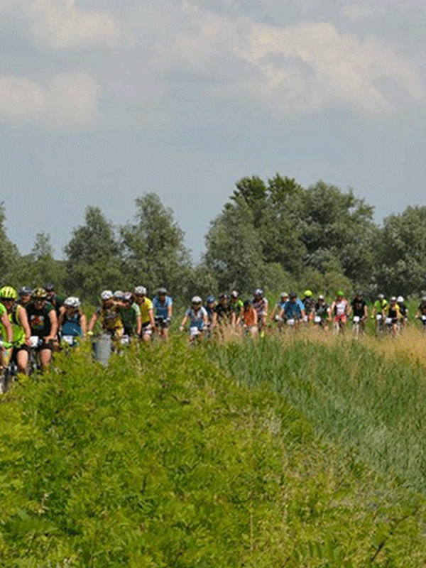 Secchia River cycle path