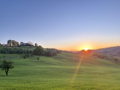 Between plains and hills by bike