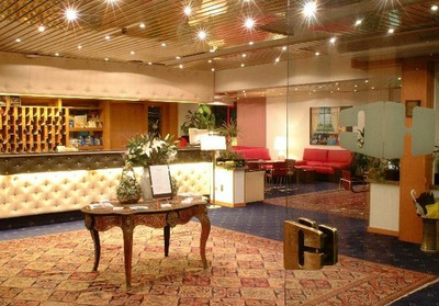 Hotel Cristallo, hall