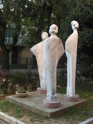 Bibbiano - le Tre Grazie - the Three Graces