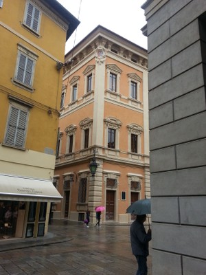 Reggio Emilia - Palazzo Bussetti restaurato - esterno3