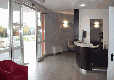 Hotel Motel Galaxy, reception
