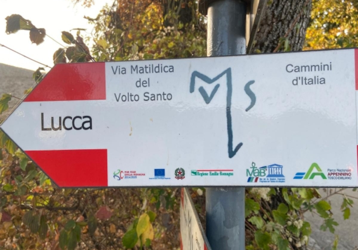Trekking urbano sulla Via Matildica del Volto Santo