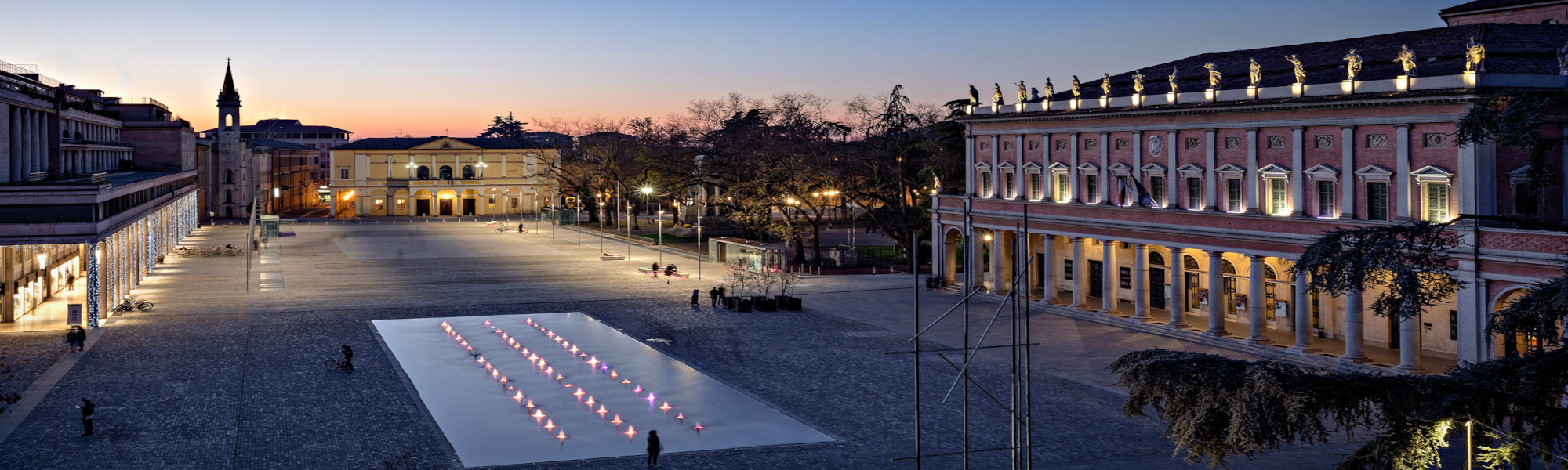 Reggio Emilia in scena - la città storica tra teatro e scenografia