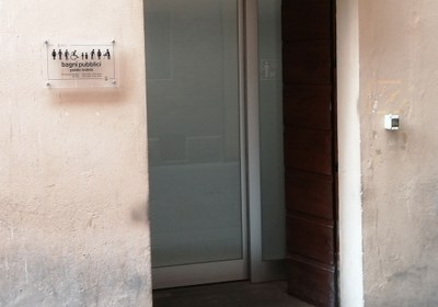 Bagni pubblici via della Croce Bianca