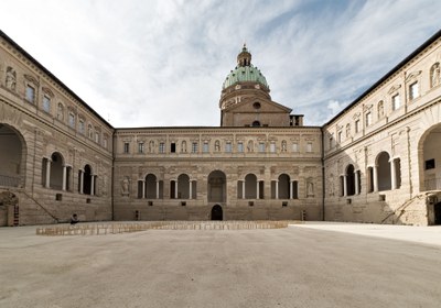 Chiostri di San Pietro