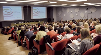 Sala congressi posta all’interno del Centro Internazionale per l’Infanzia “Loris Malaguzzi”.