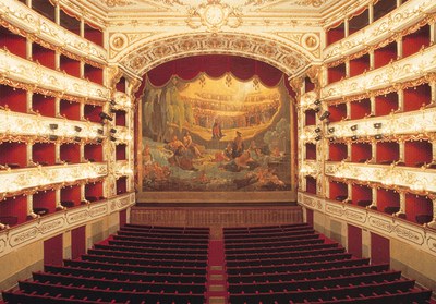 Teatro Municipale Romolo Valli, interno