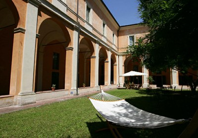 Student's Hostel della Ghiara, chiostro