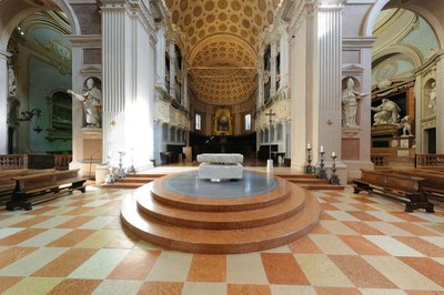 Duomo, navata centrale Duomo, navata centrale