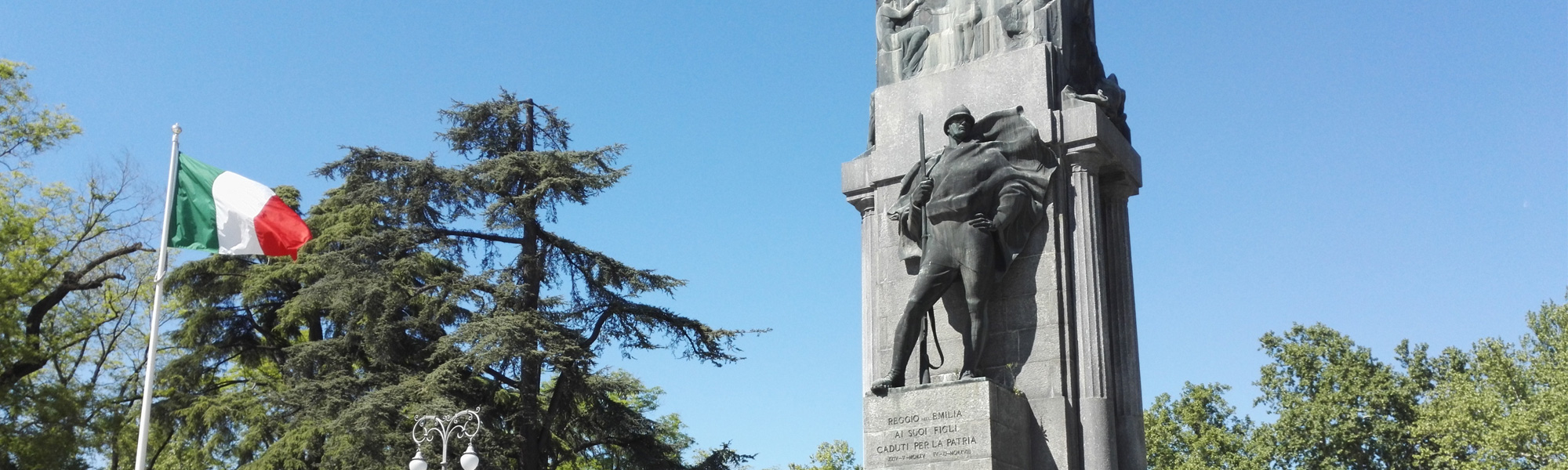 Un'imponente opera monumentale che racconta la storia della città attraverso arte, simboli e memoria